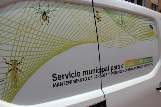 Ir a la noticia Nueva furgoneta para el cuidado del entorno de parques y jardines